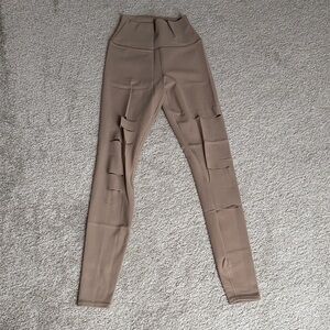 Alo warrior leggings 7/8 length